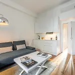 Luxury Design Apt, Comfy W/ A/C, Wifi & Netflix