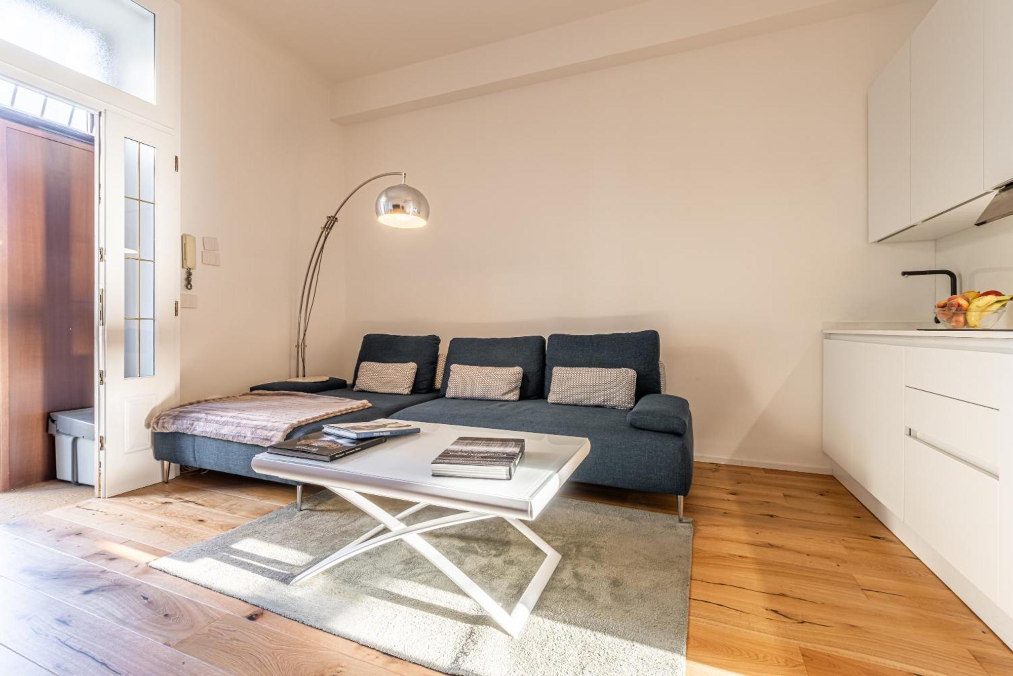 Appartement Luxury Design Apt, Comfy W/ A/c, Wifi & Netflix